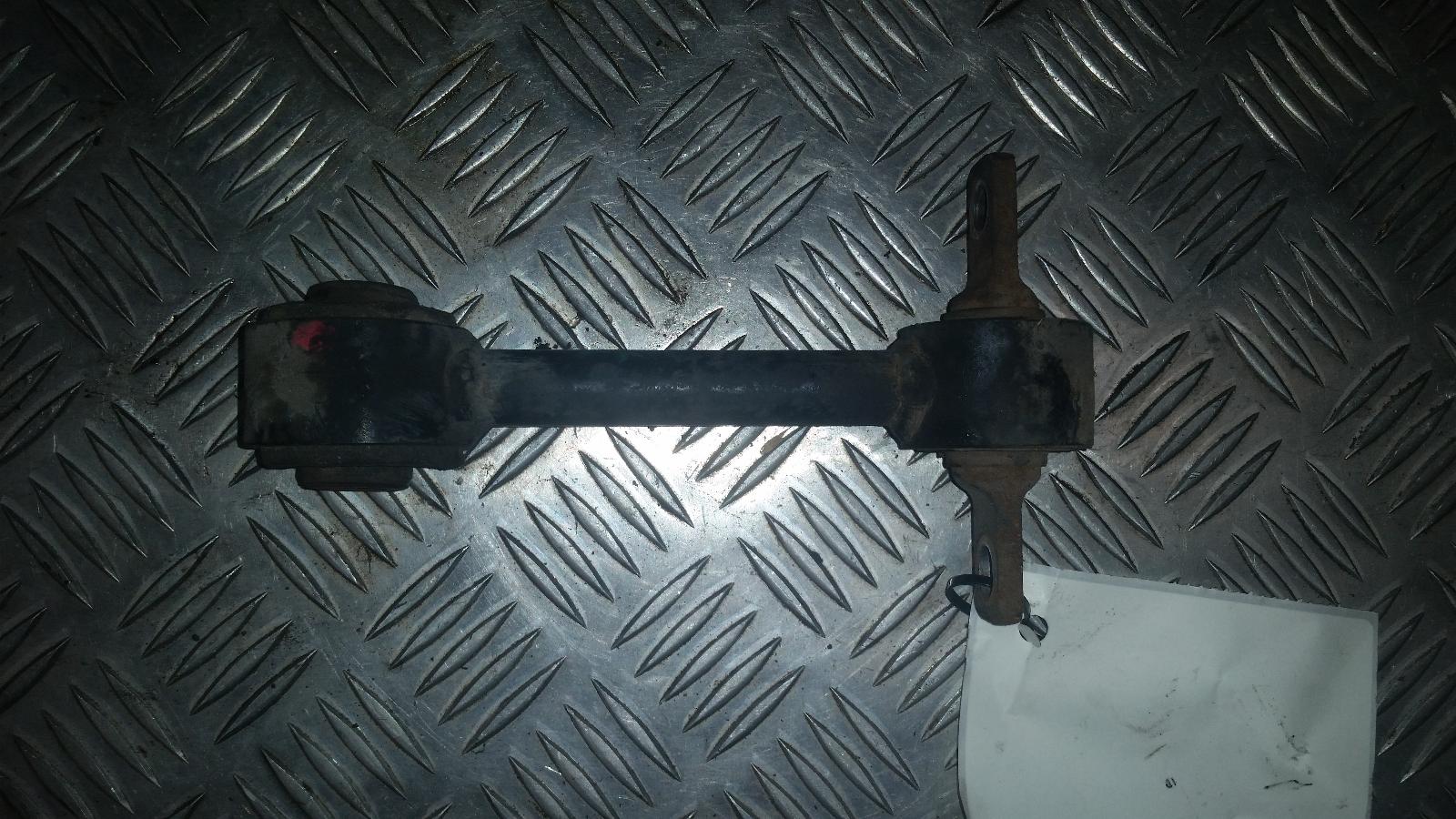 View Auto part Right Rear Trailing Arm Mitsubishi Fto 1995