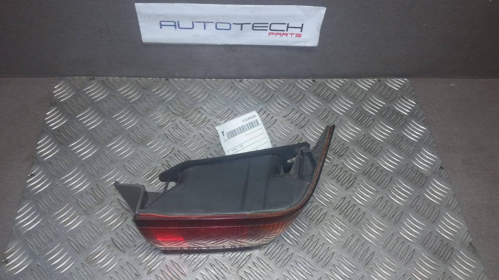 2000 Toyota Camry Left Taillight View Auto part Left Taillight Toyota Camry 2000