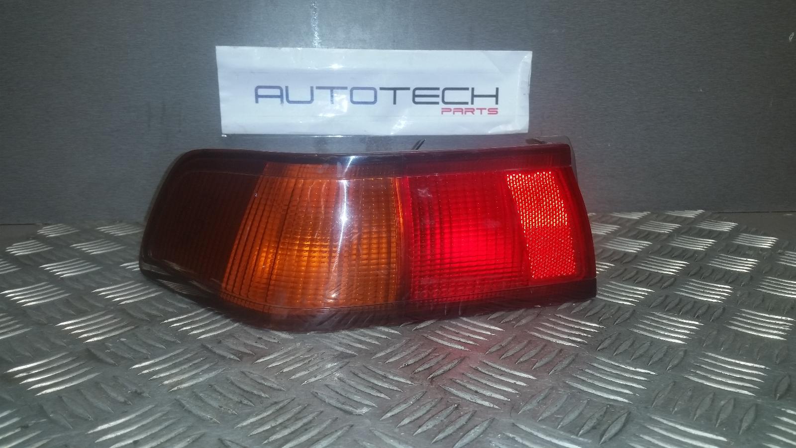2000 Toyota Camry Left Taillight View Auto part Left Taillight Toyota Camry 2000