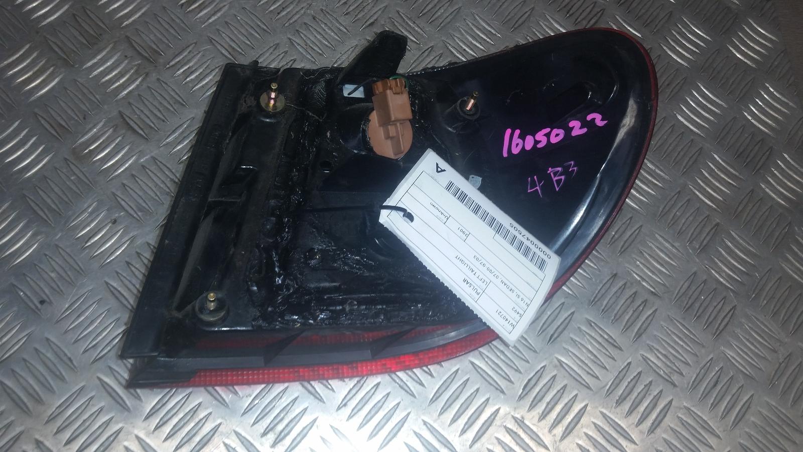 View Auto part Left Taillight Nissan Pulsar 2001