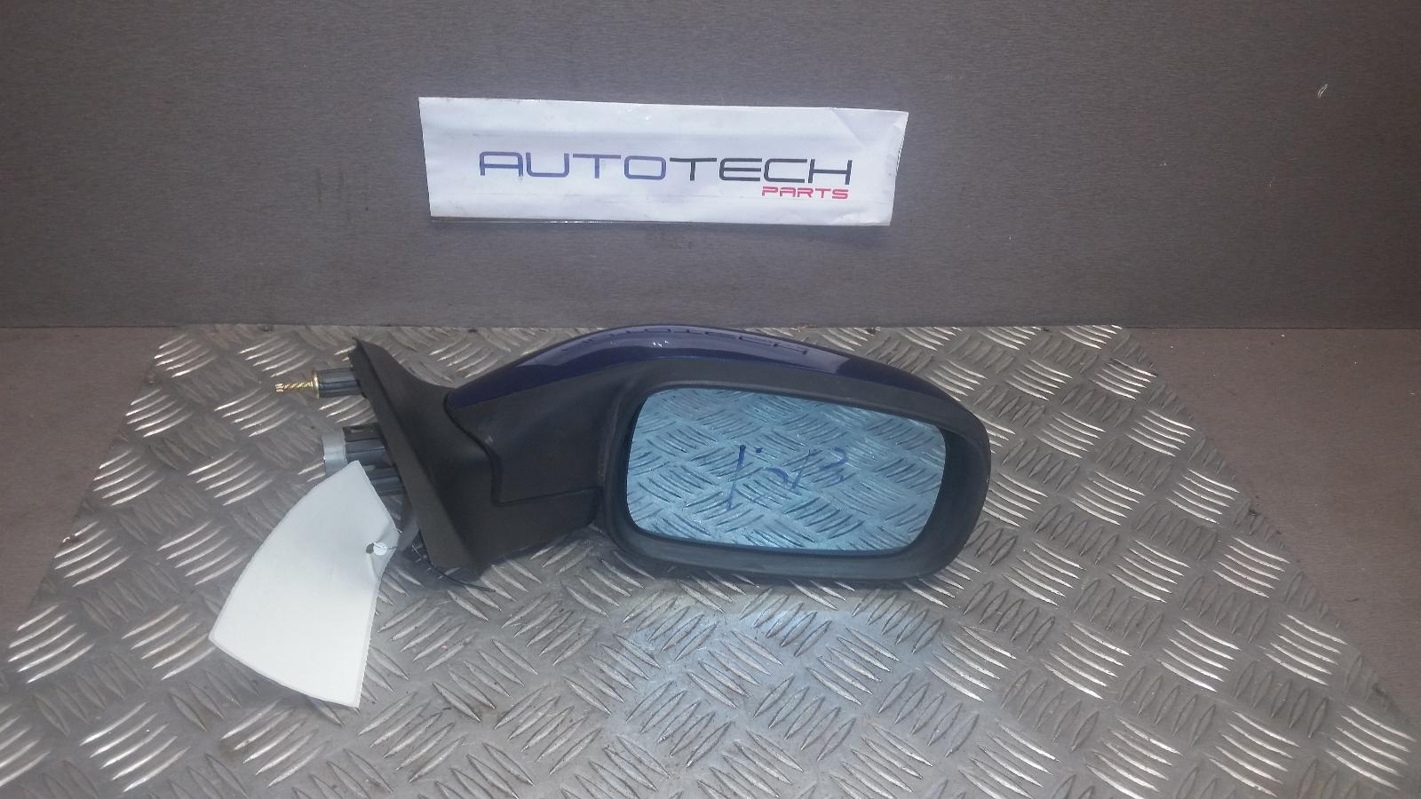 2003 Holden Commodore Right Door Mirror View Auto part Right Door Mirror Holden Commodore 2003