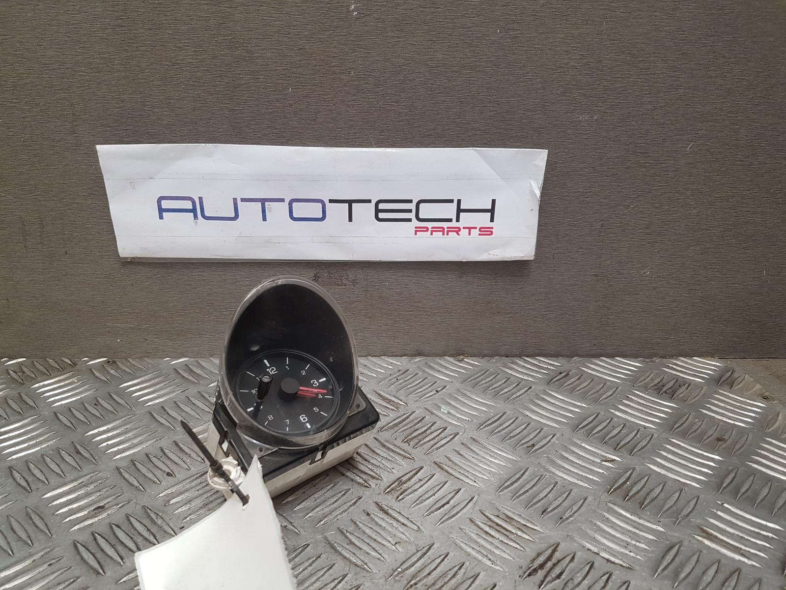 View Auto part Clock Mitsubishi Fto 1995