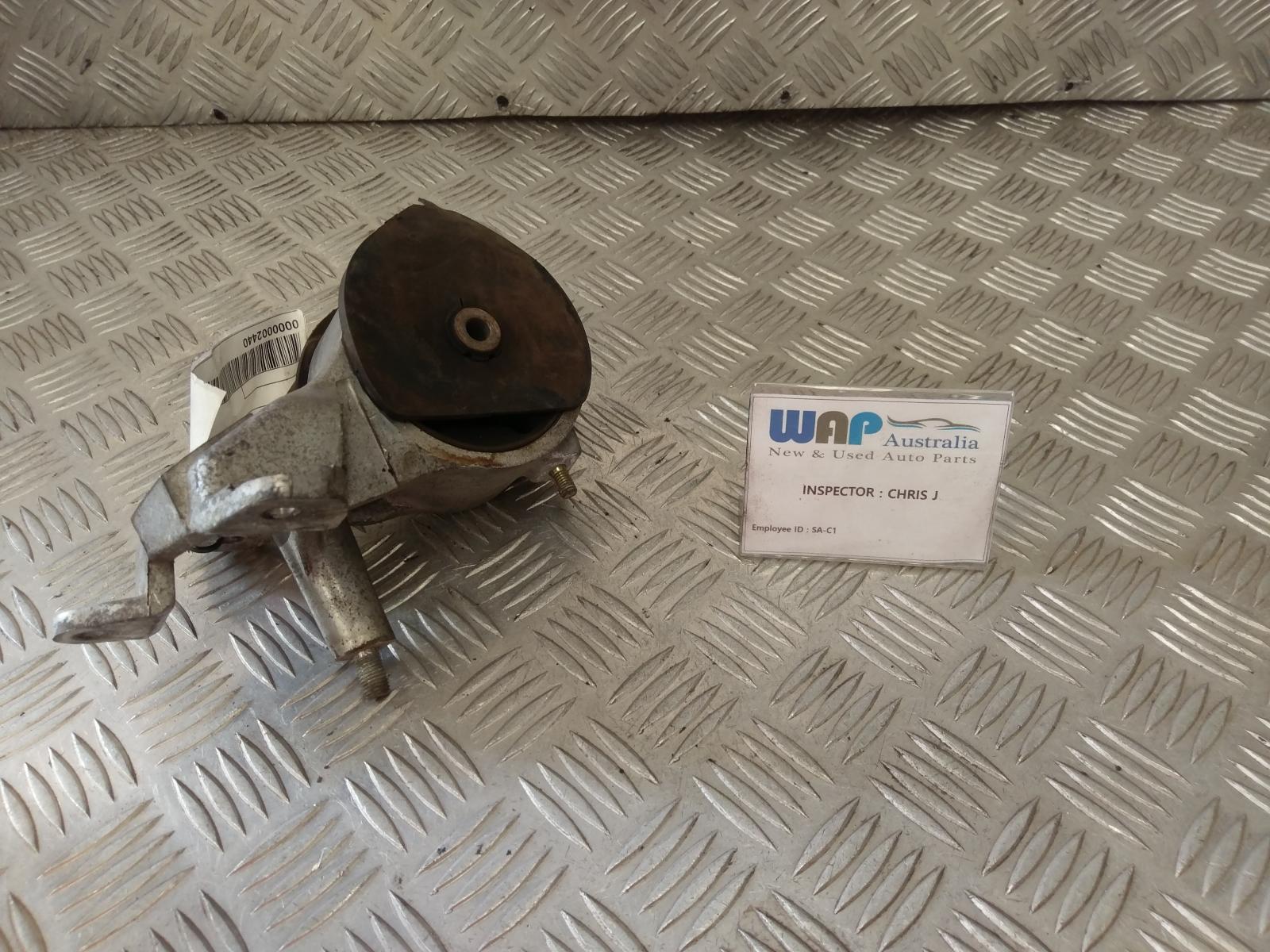 View Auto part Mount Daihatsu Sirion 2000