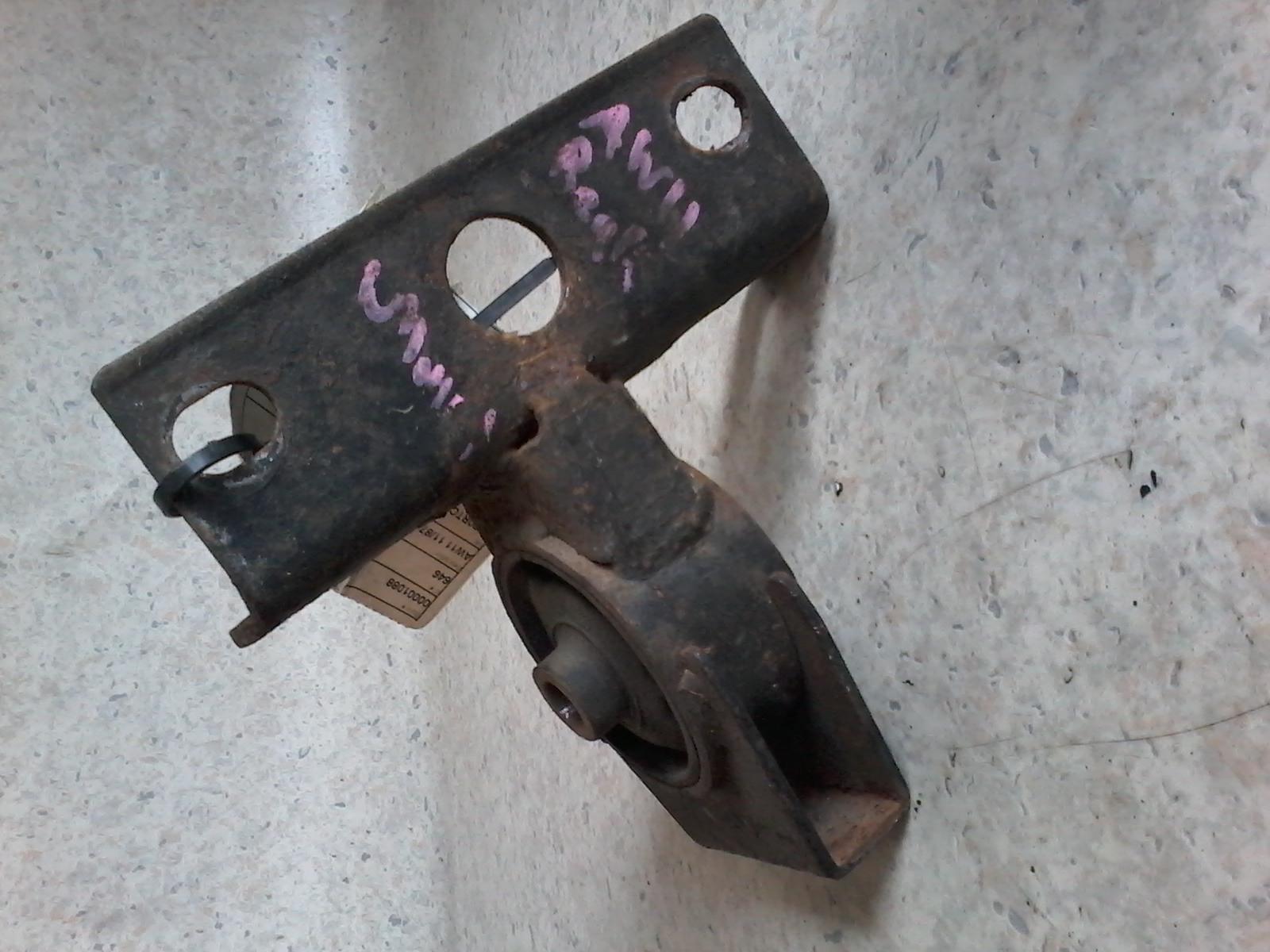 View Auto part Mount Toyota Mr2 1989