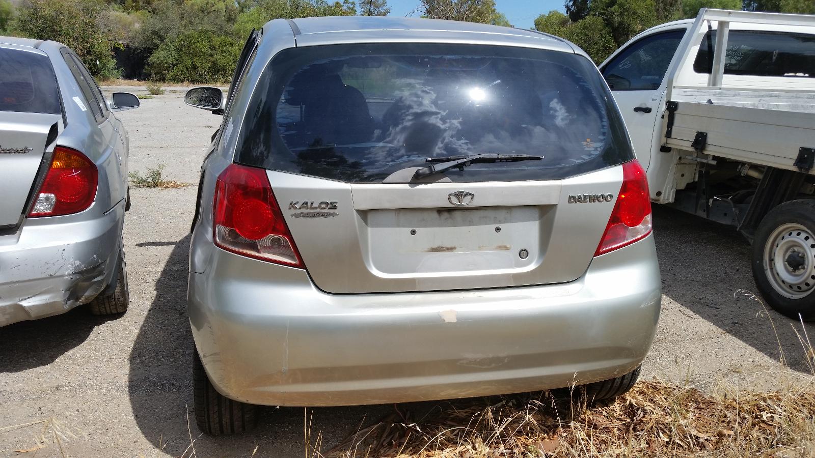 2004 Daewoo Kalos Interior Mirror View Auto part Interior Mirror Daewoo Kalos 2004