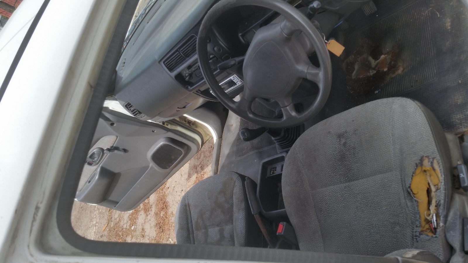 View Auto part Wheel Standard/Steel Mitsubishi Triton 1998