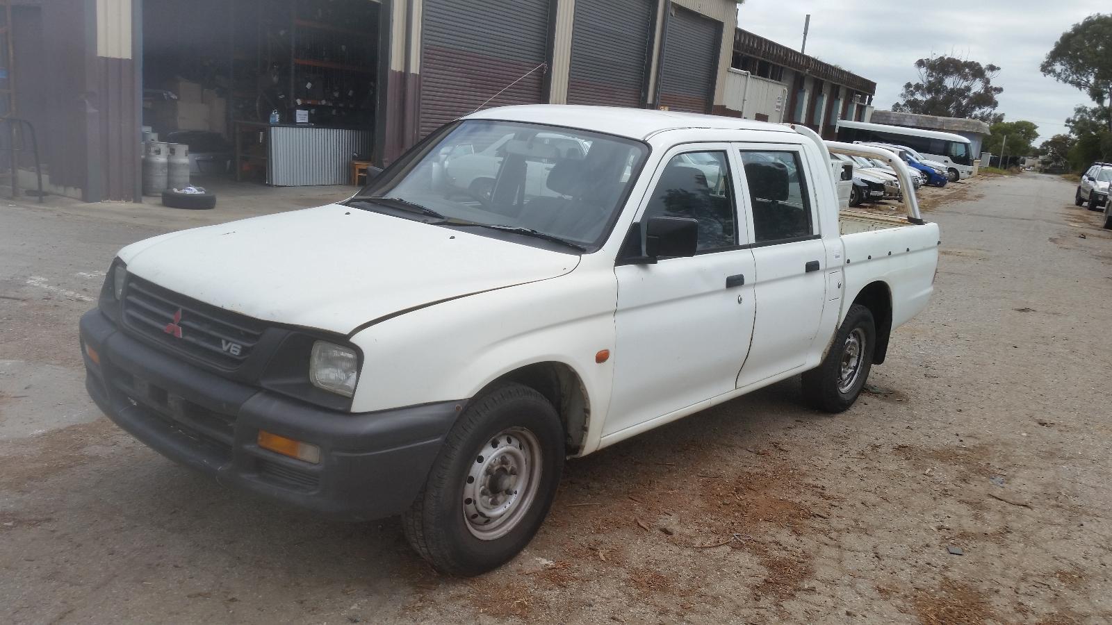 View Auto part Wheel Standard/Steel Mitsubishi Triton 1998