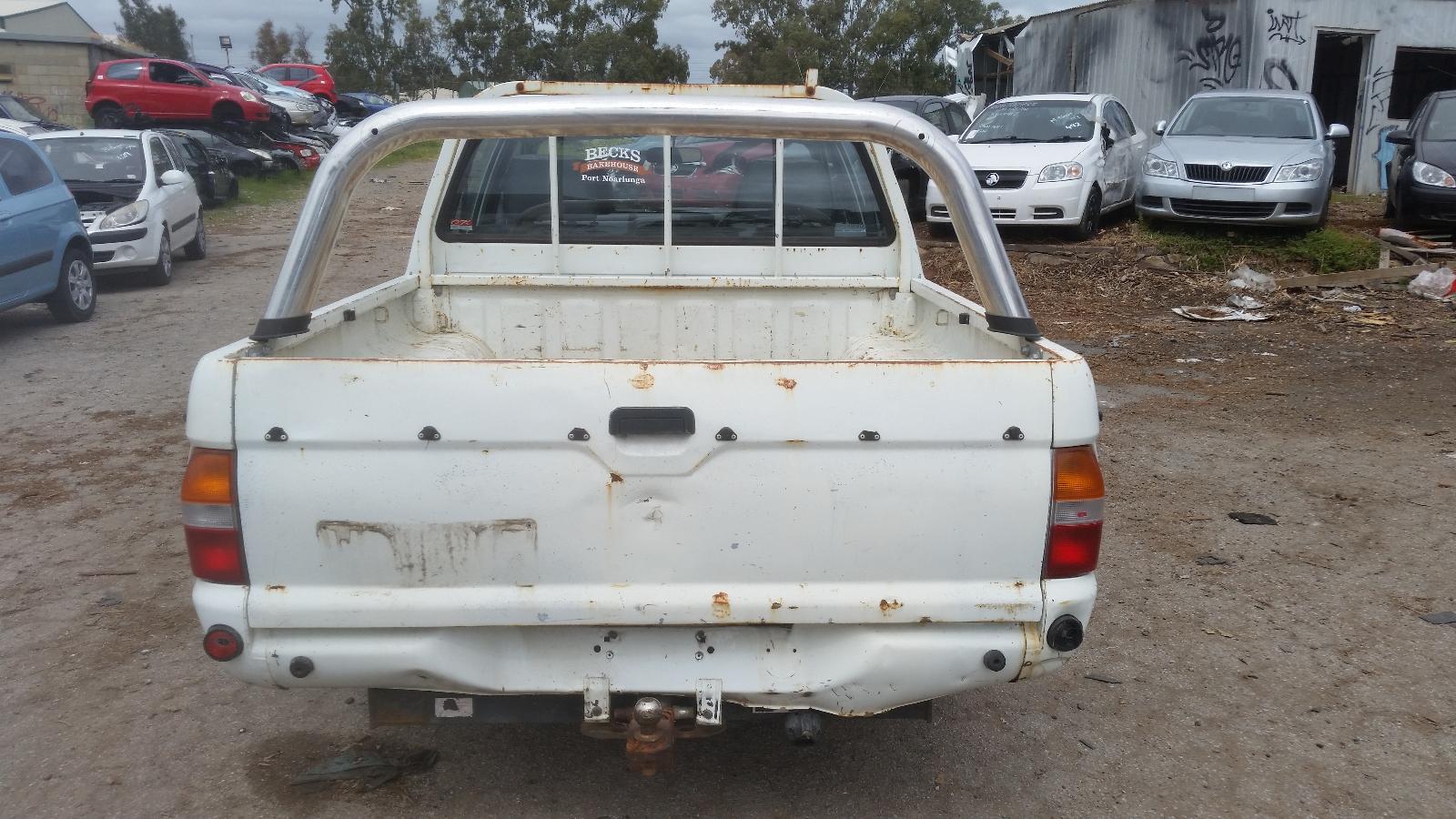 View Auto part Wheel Standard/Steel Mitsubishi Triton 1998