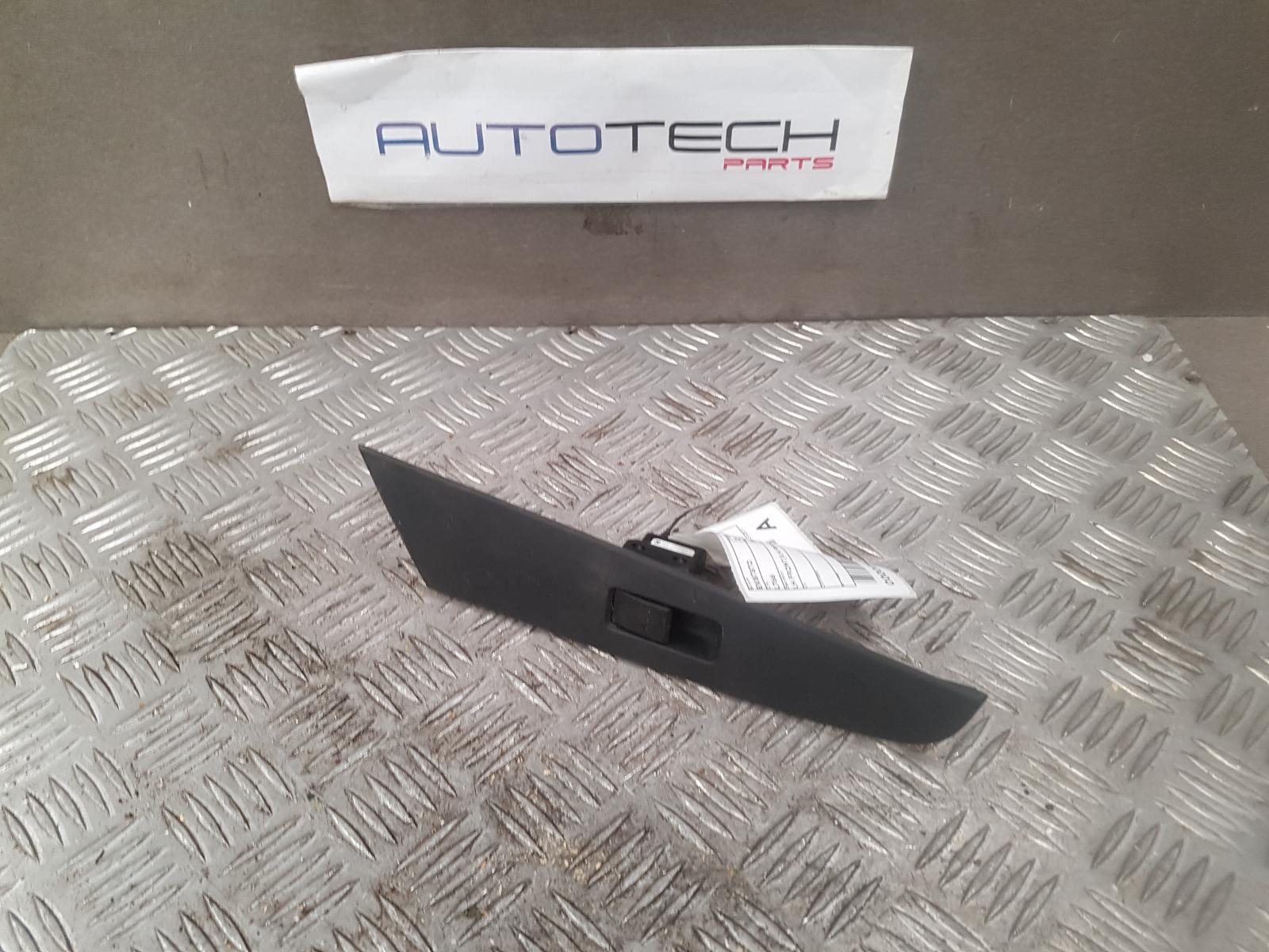View Auto part Pwr Dr Wind Switch Mazda 3 2005