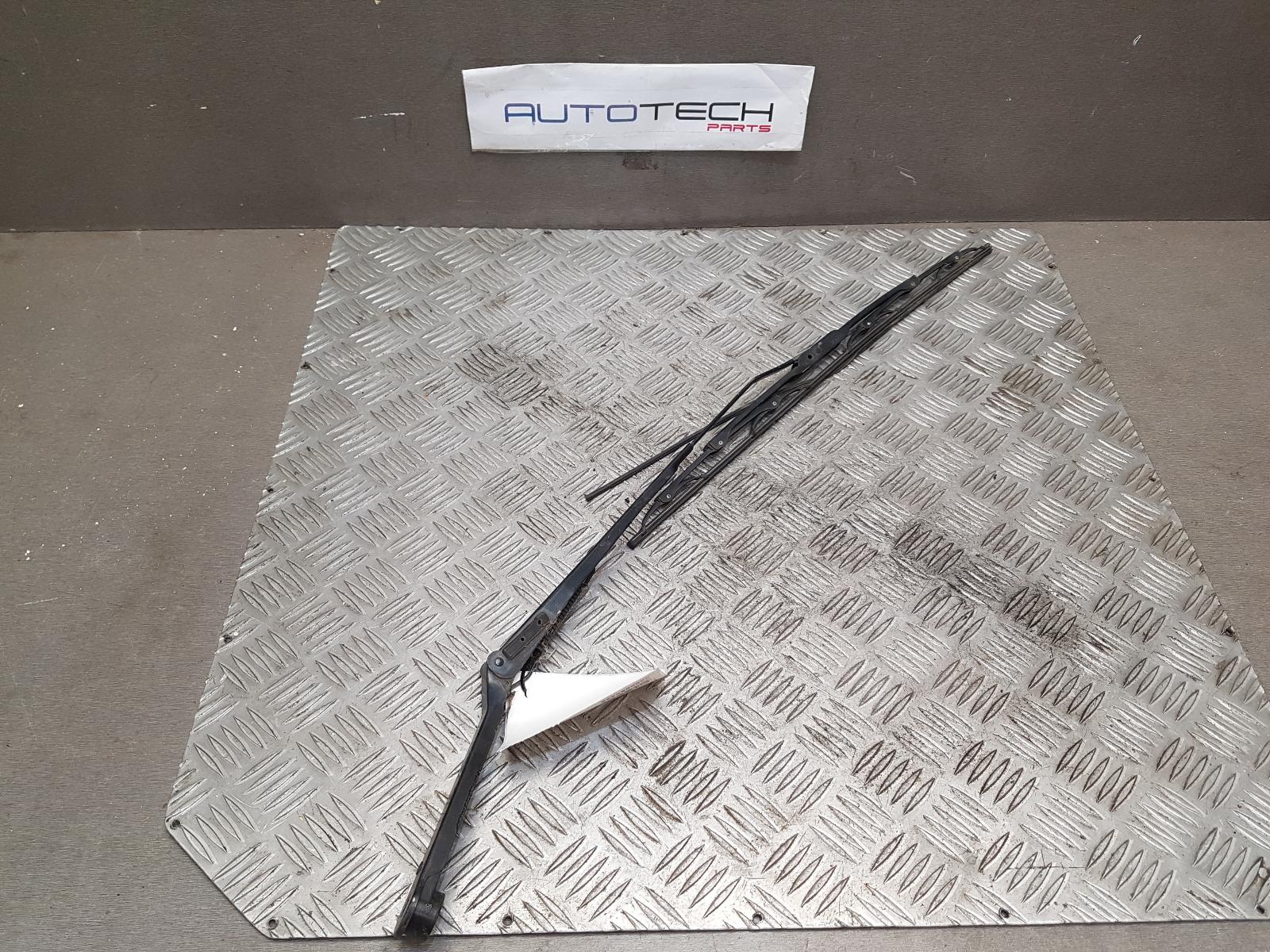 Wiper Arm Corolla Toyota 1997