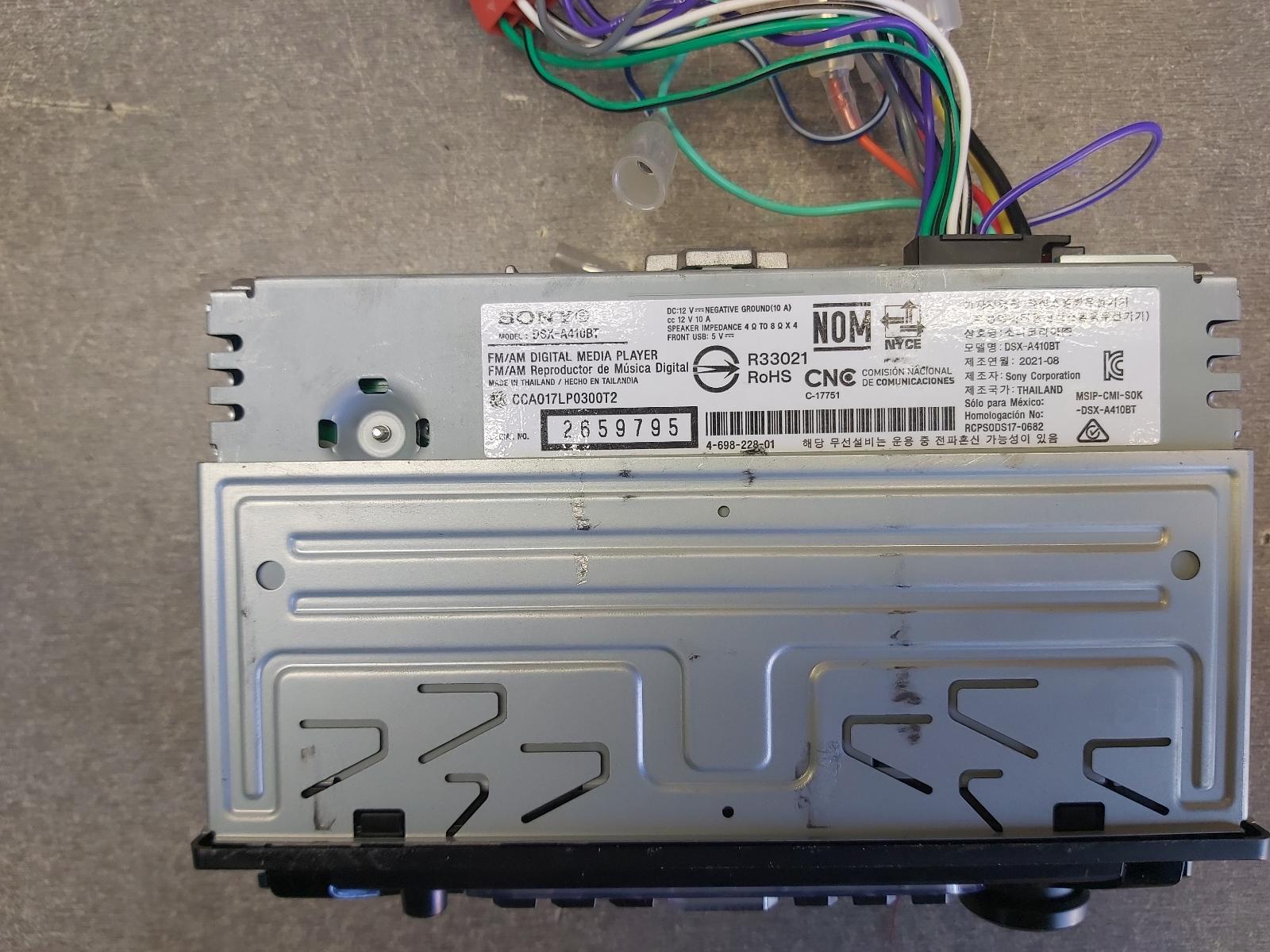 View Auto part Radio/Cd/Dvd/Sat/Tv Subaru Forester 1999