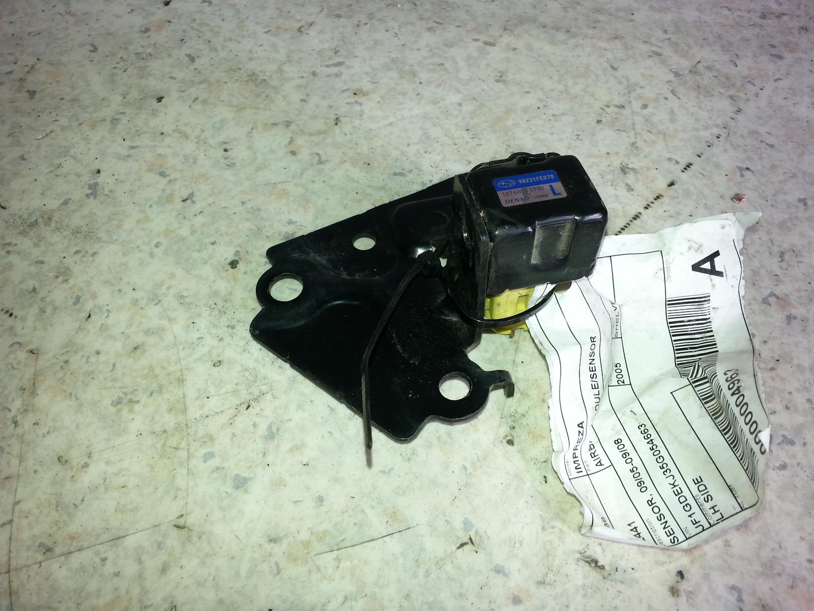 View Auto part Airbag Module/Sensor Subaru Impreza 2005