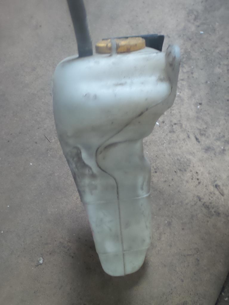 2005 Subaru Impreza Overflow Bottle View Auto part Overflow Bottle Subaru Impreza 2005
