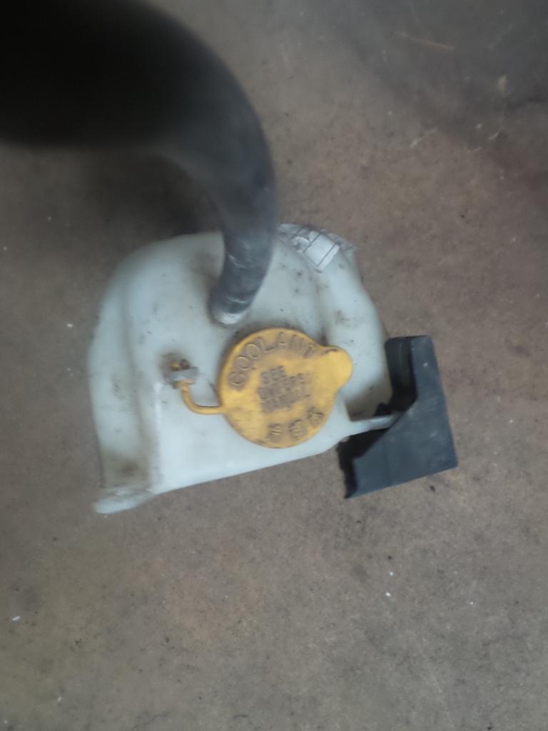 2005 Subaru Impreza Overflow Bottle View Auto part Overflow Bottle Subaru Impreza 2005