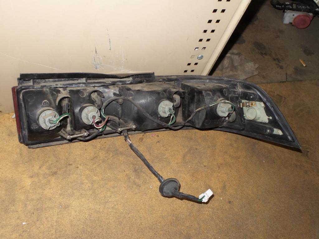 View Auto part Left Taillight Toyota Mr2 1994