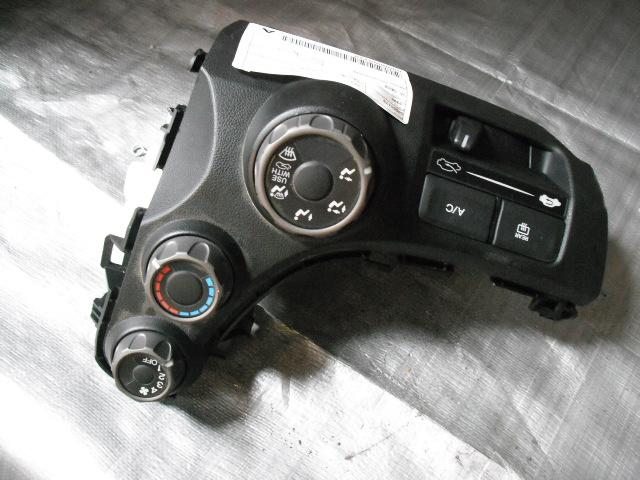 View Auto part Heater/Ac Controls Honda Jazz 2009