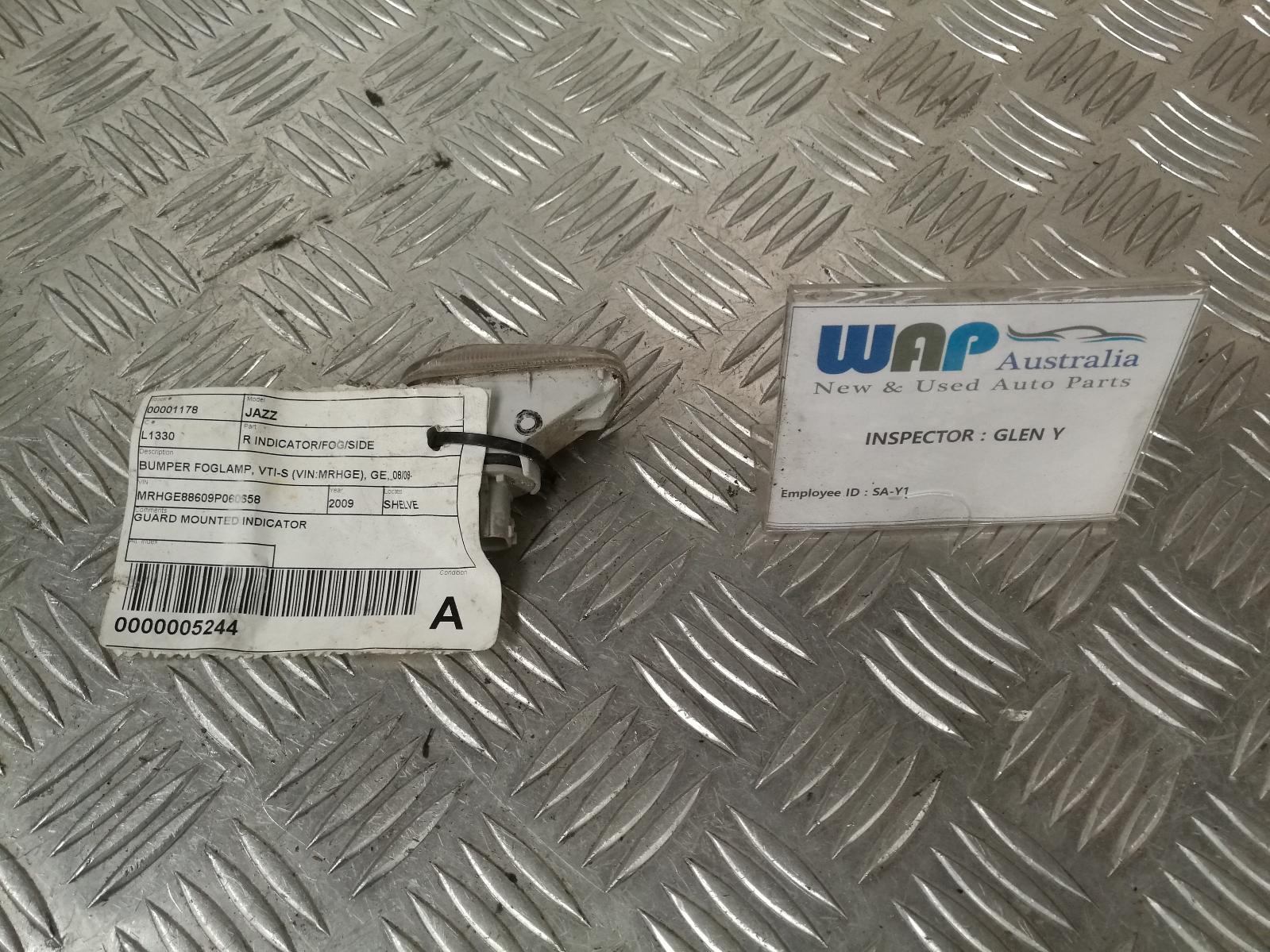 2009 Honda Jazz Right Indicator/Fog/Side View Auto part Right Indicator/Fog/Side Honda Jazz 2009