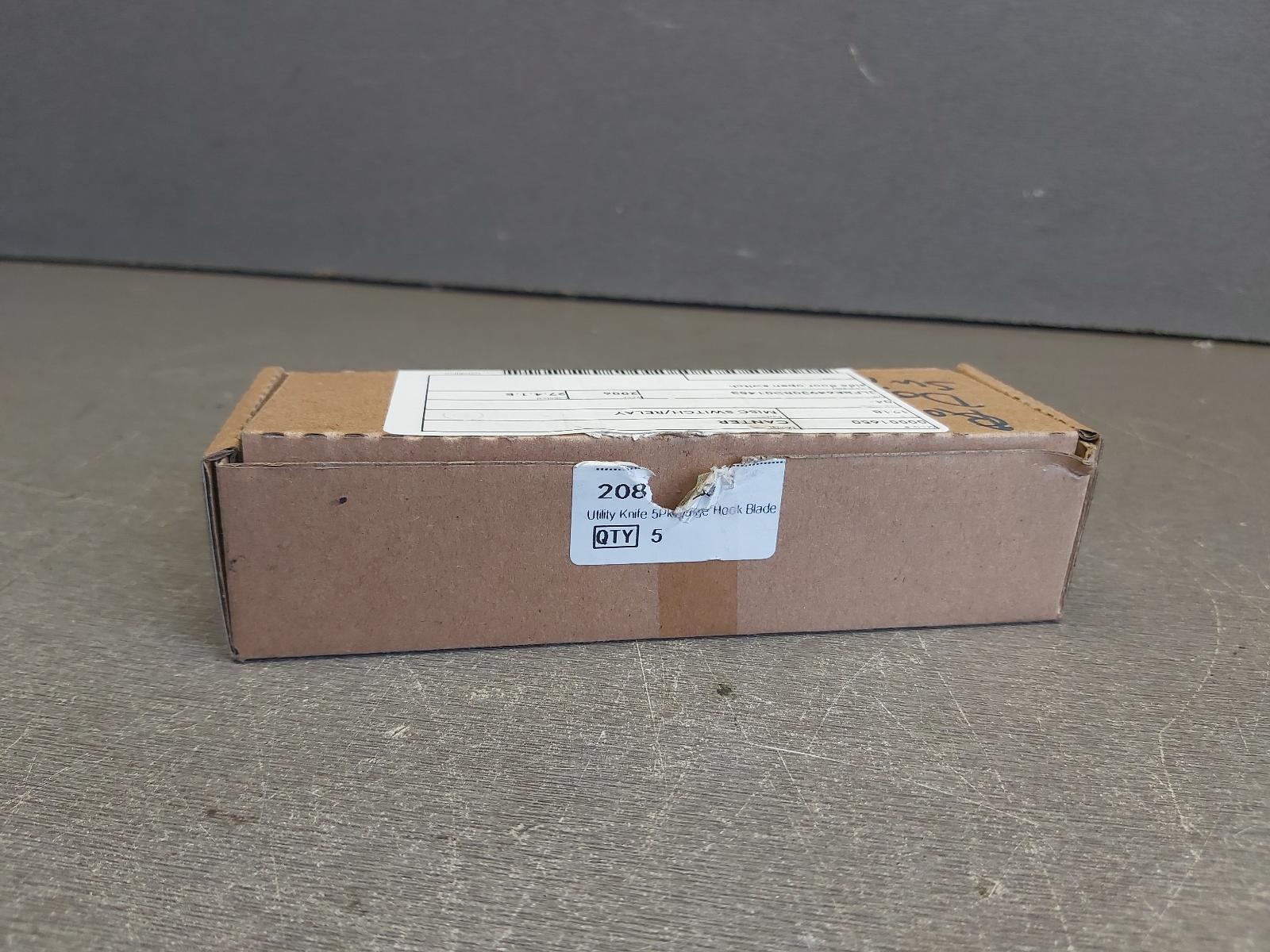 View Auto part Misc Switch/Relay Mitsubishi Canter 2006