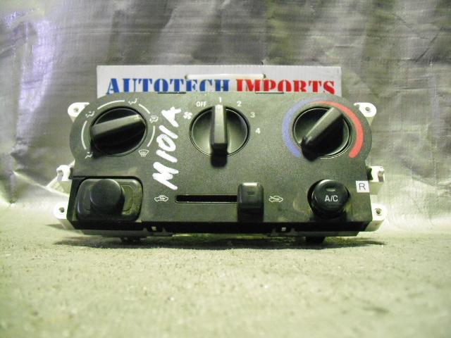 View Auto part Heater/Ac Controls Daihatsu Sirion 2004