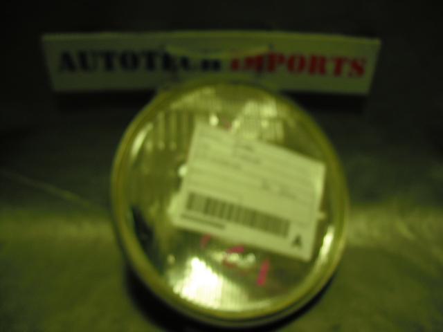 View Auto part Right Headlamp Mitsubishi Pajero 1991