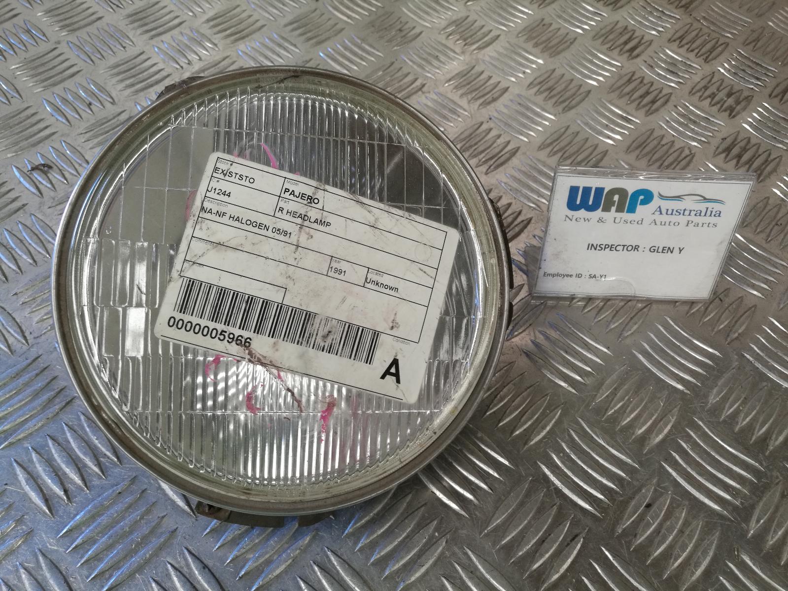 View Auto part Right Headlamp Mitsubishi Pajero 1991