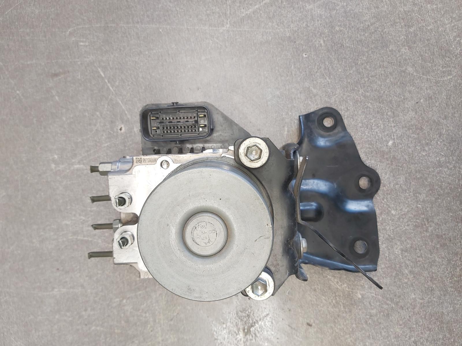 2012 Toyota Corolla Abs Pump/Modulator View Auto part Abs Pump/Modulator Toyota Corolla 2012
