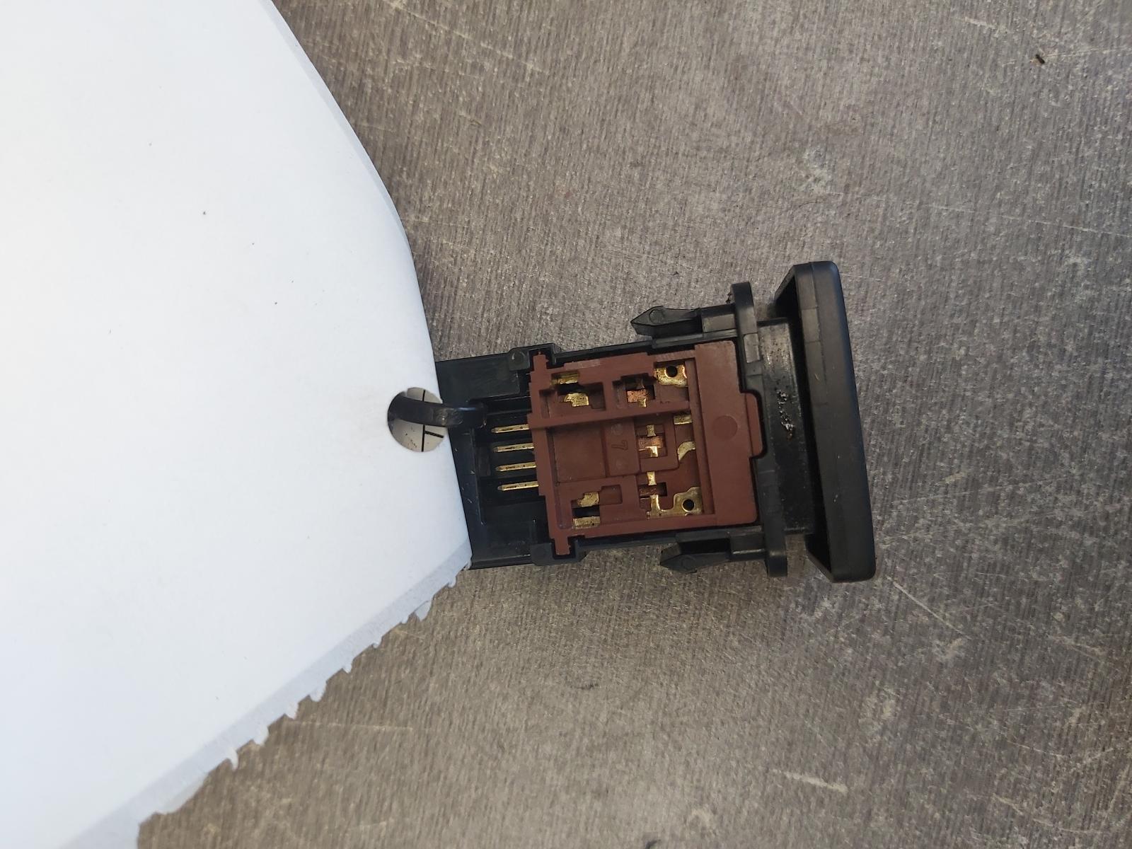 View Auto part Misc Switch/Relay Toyota Corolla 2012