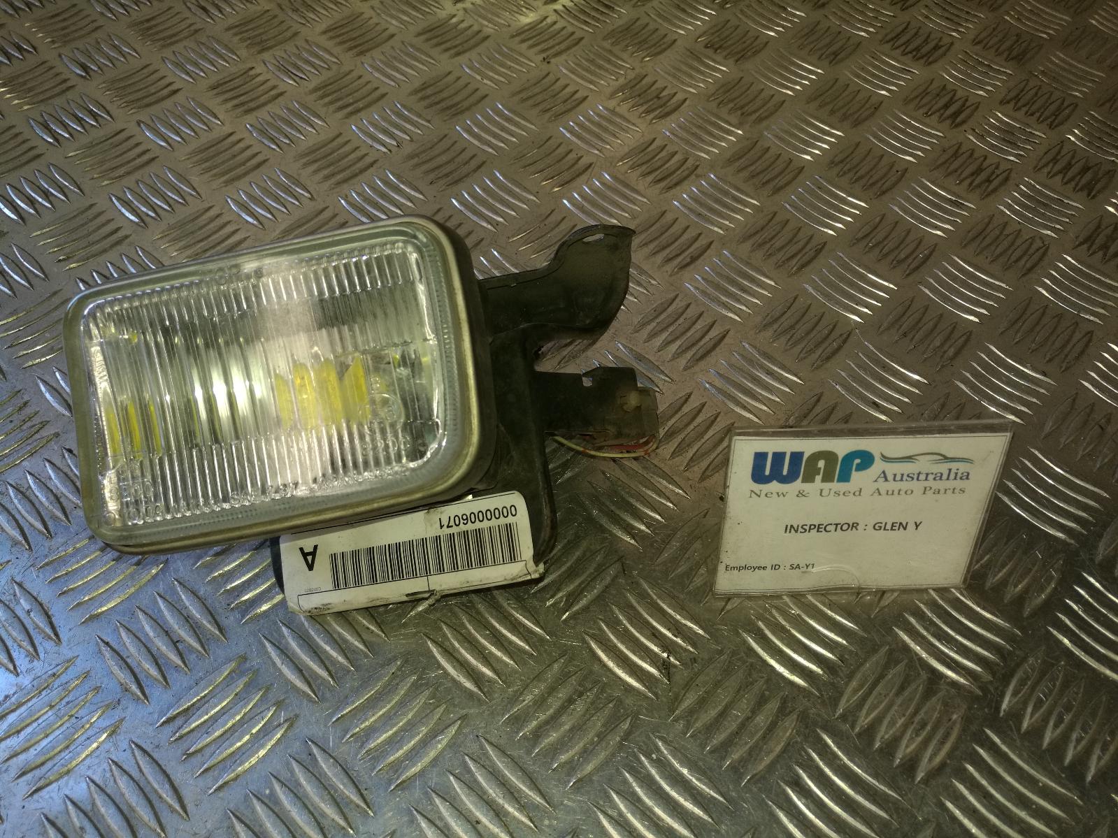 View Auto part Left Indicator/Fog/Side Toyota Starlet 1994