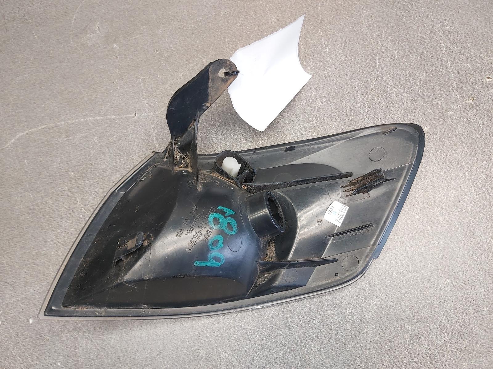 1999 Toyota Camry Right Indicator/Fog/Side View Auto part Right Indicator/Fog/Side Toyota Camry 1999