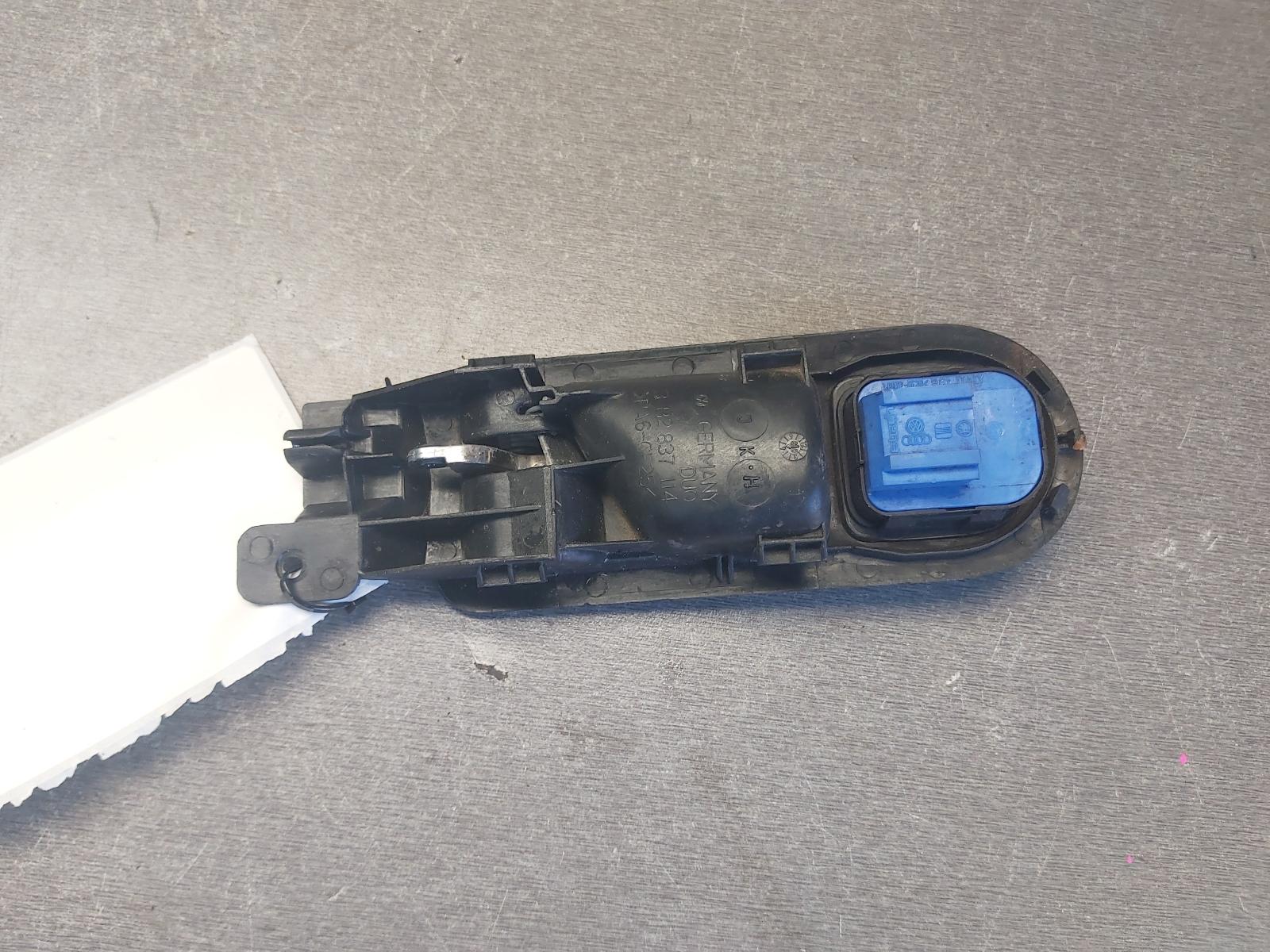 View Auto part Door Handle Volkswagen Golf 2003