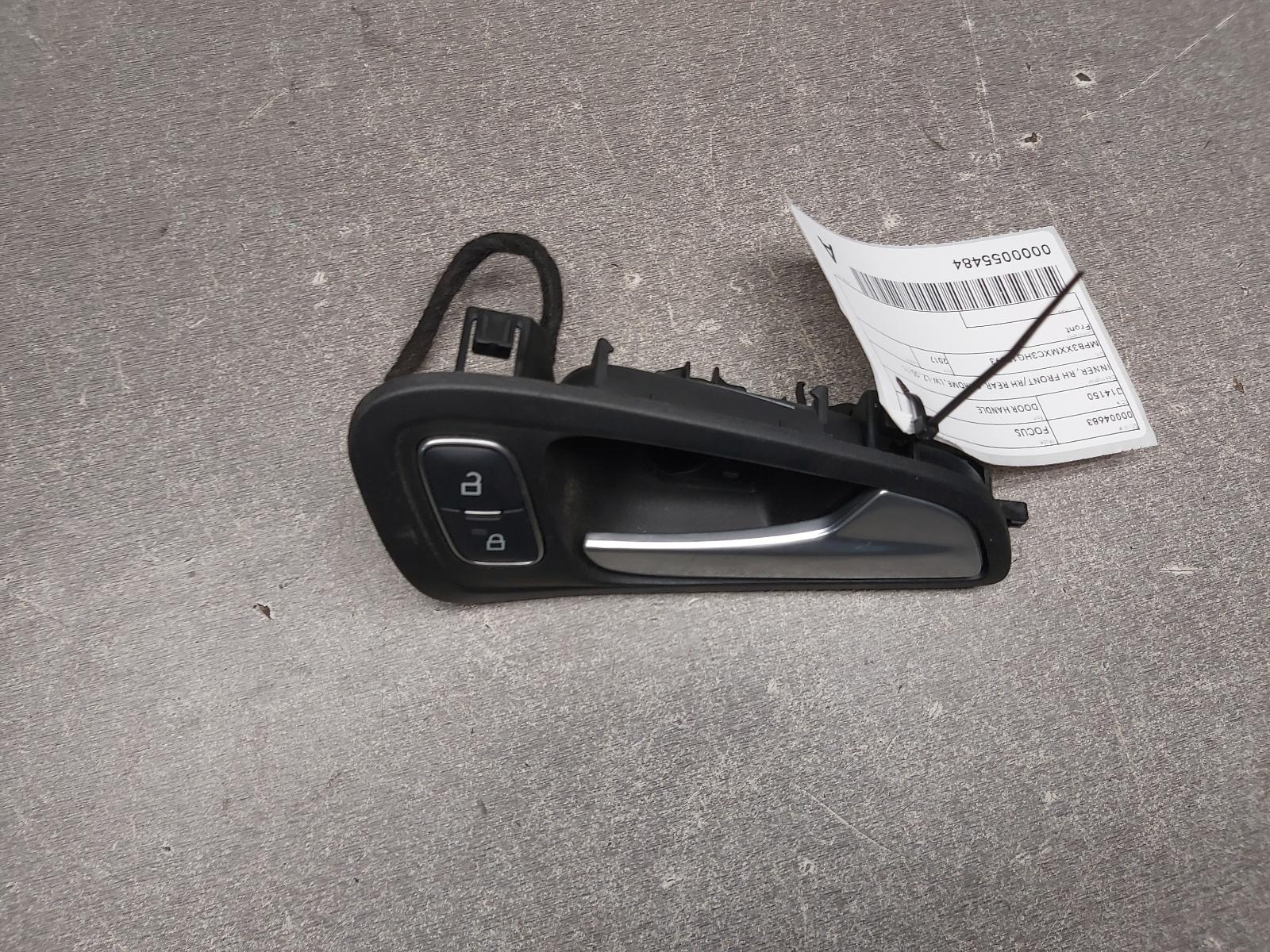 View Auto part Door Handle Ford Focus 2017