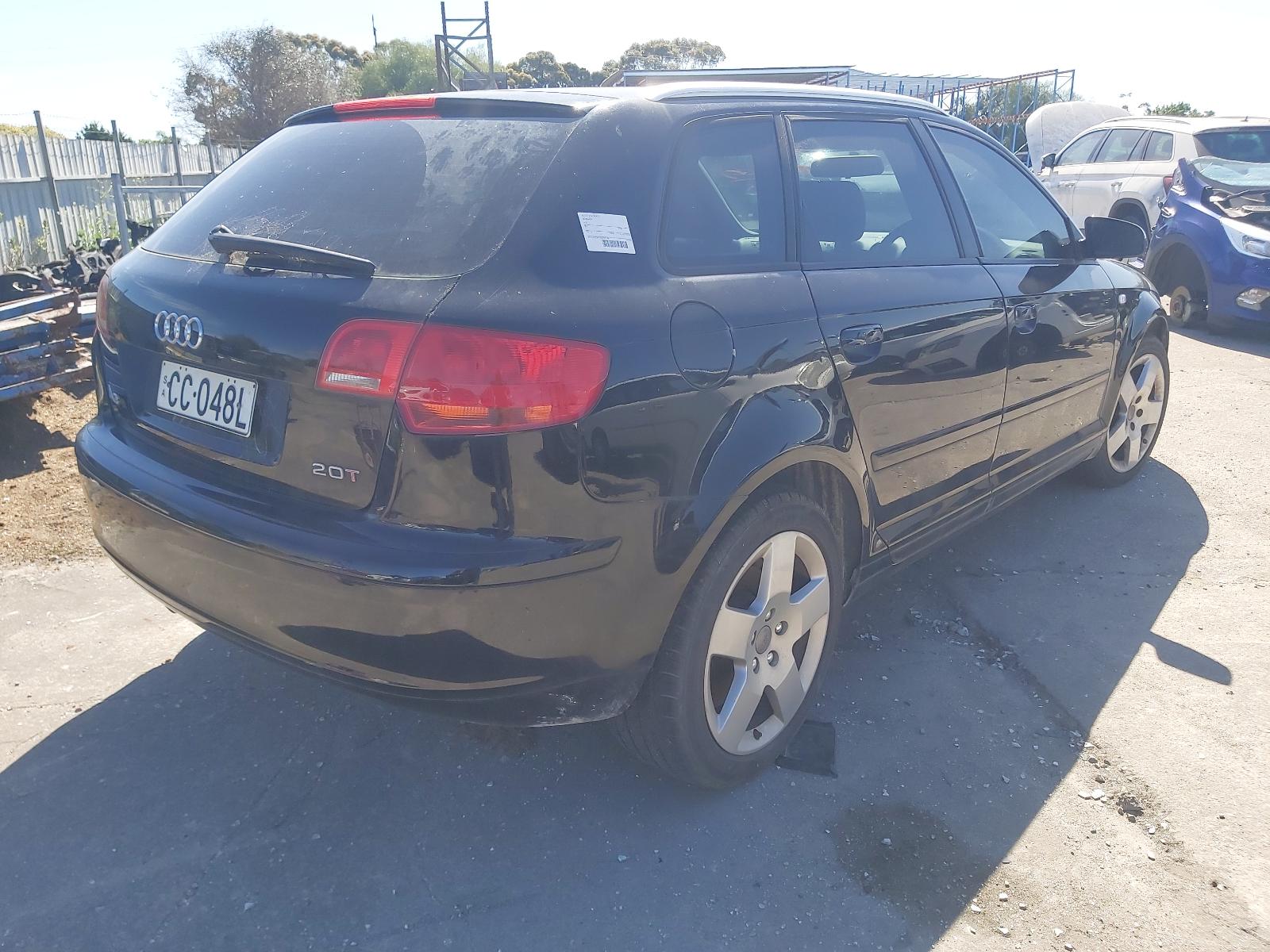 View Auto part Bonnet Hinge/Strut Audi A3 2005