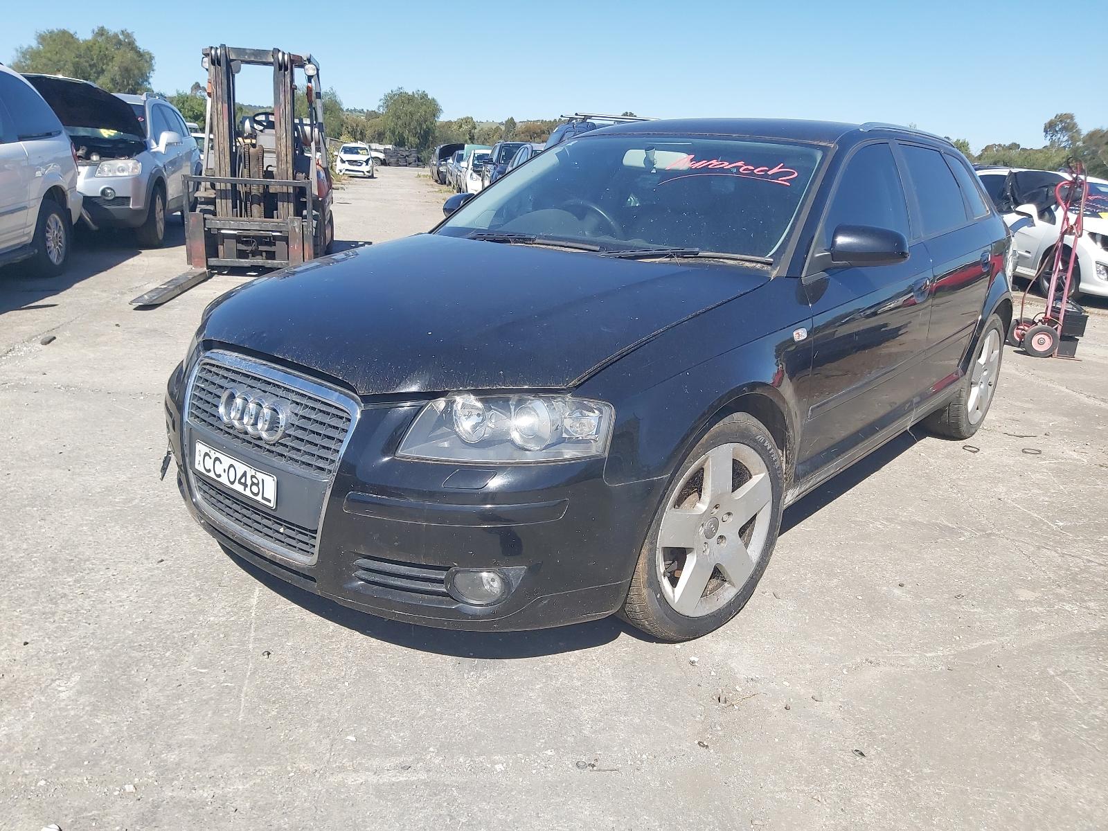 View Auto part Bonnet Hinge/Strut Audi A3 2005