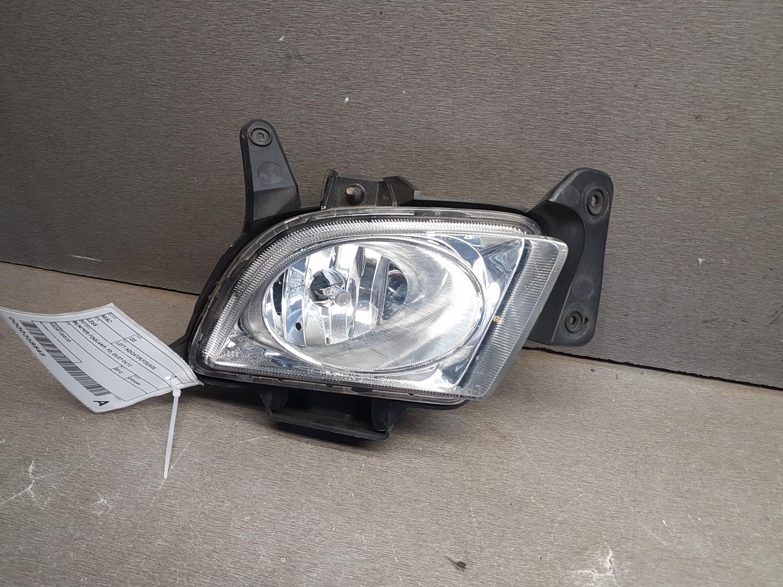 2010 Hyundai I30 Left Indicator/Fog/Side View Auto part Left Indicator/Fog/Side Hyundai I30 2010