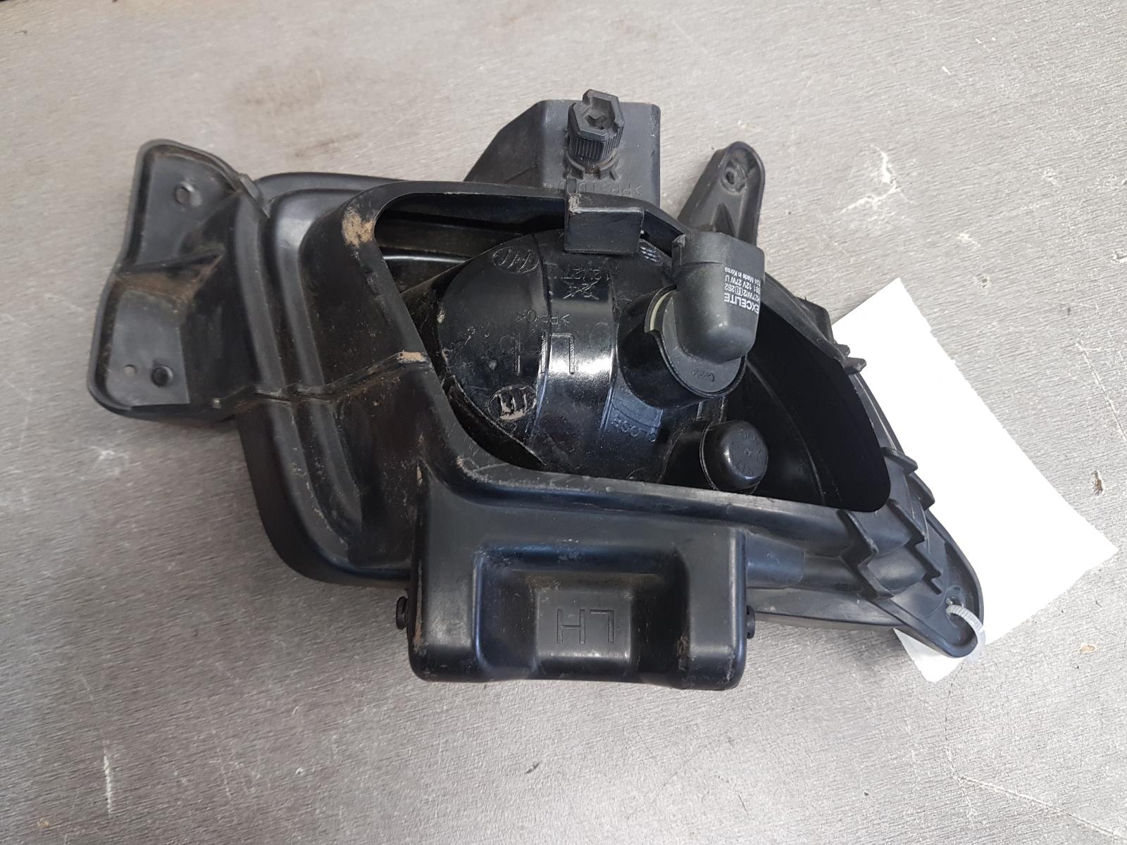 2010 Hyundai I30 Left Indicator/Fog/Side View Auto part Left Indicator/Fog/Side Hyundai I30 2010