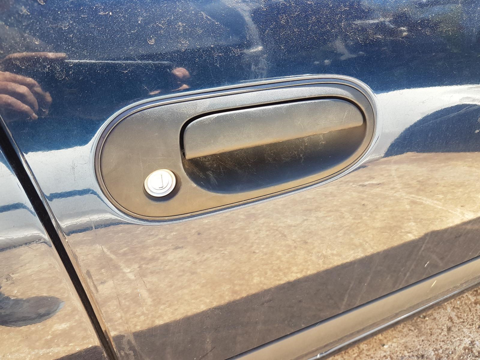 2002 Nissan Pulsar Door Handle View Auto part Door Handle Nissan Pulsar 2002