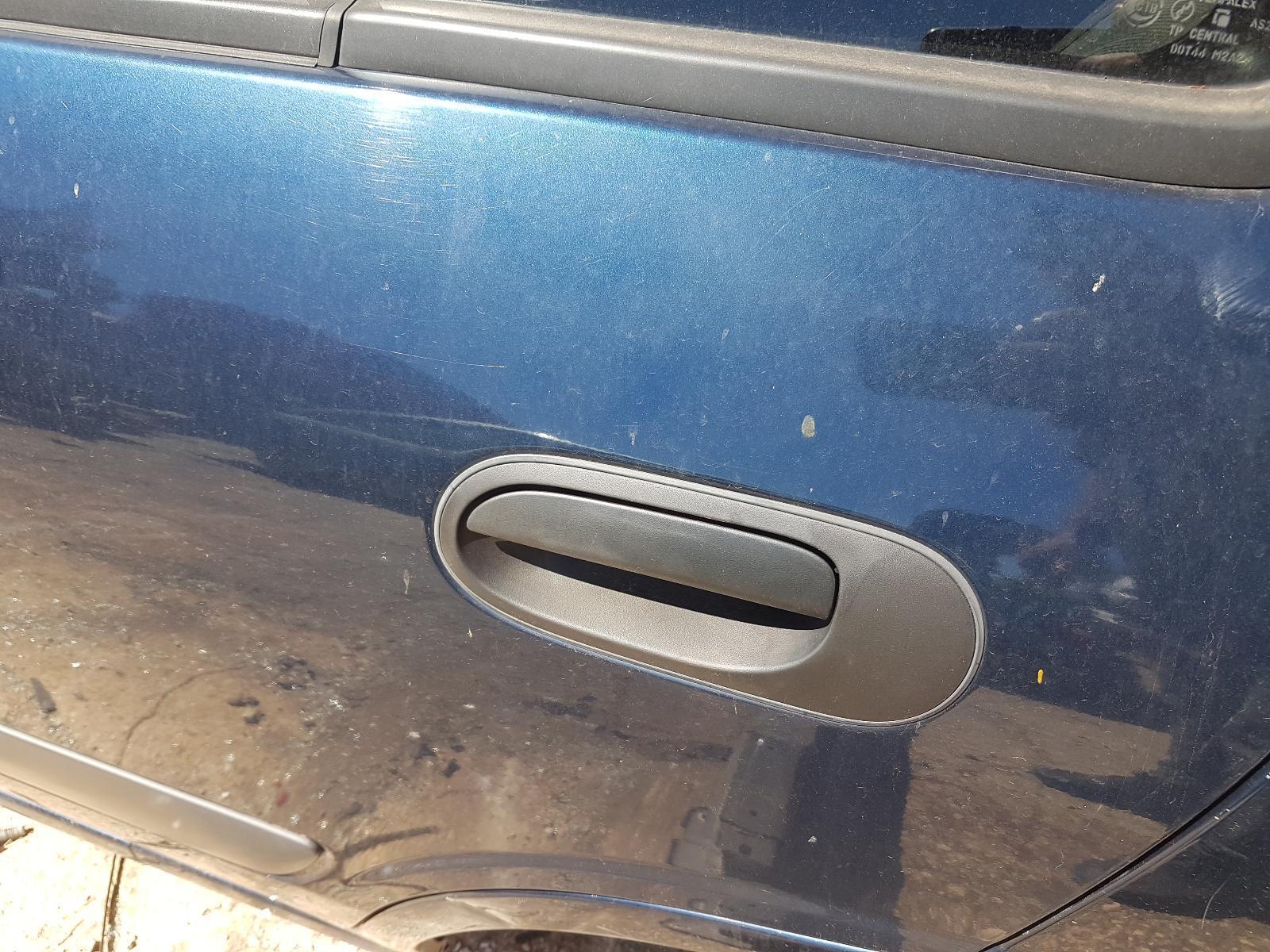 2002 Nissan Pulsar Door Handle View Auto part Door Handle Nissan Pulsar 2002