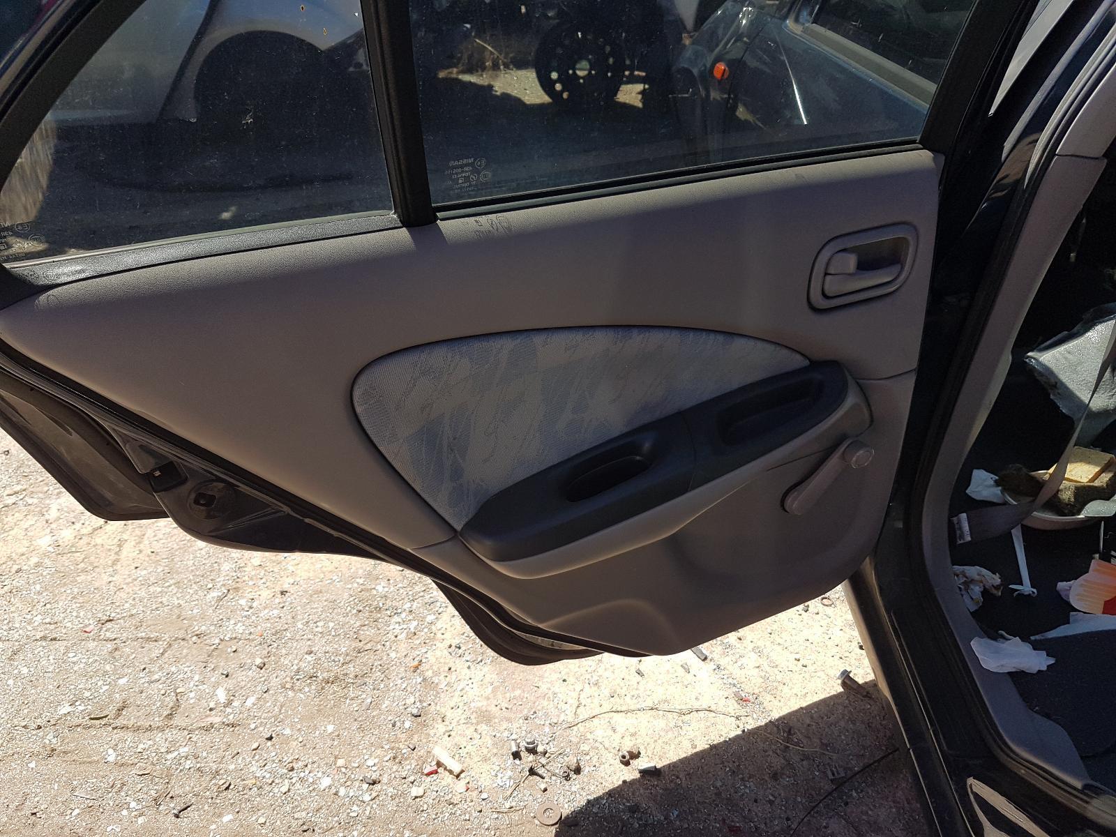2002 Nissan Pulsar Door Handle View Auto part Door Handle Nissan Pulsar 2002