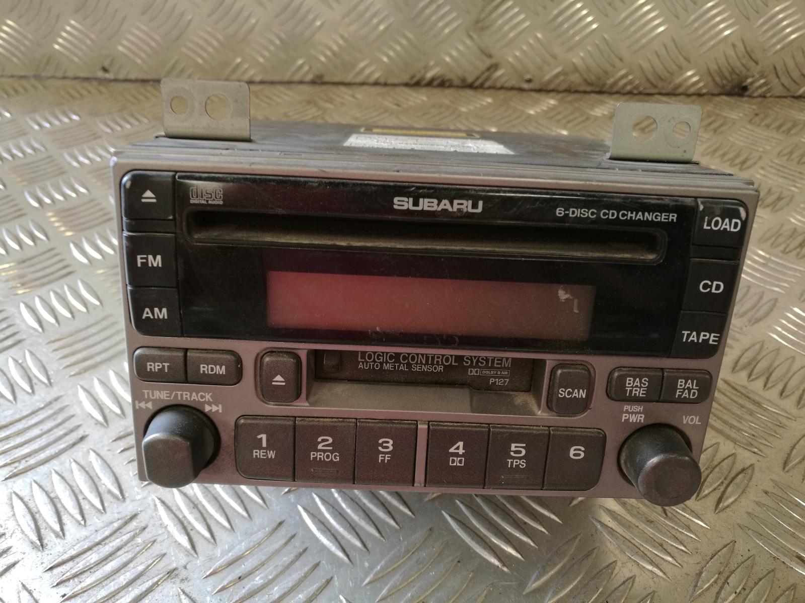 View Auto part Radio/Cd/Dvd/Sat/Tv Subaru Forester 2004
