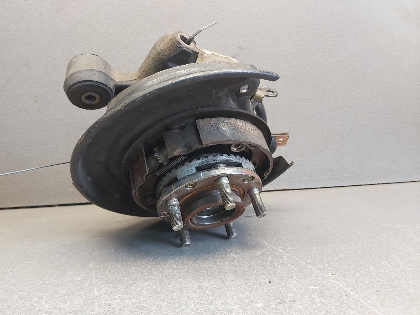 View Auto part Right Rear Hub Assembly Subaru Impreza 1999