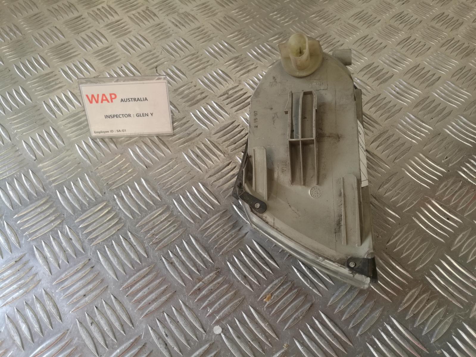 View Auto part Right Indicator/Fog/Side Holden Vectra 1997
