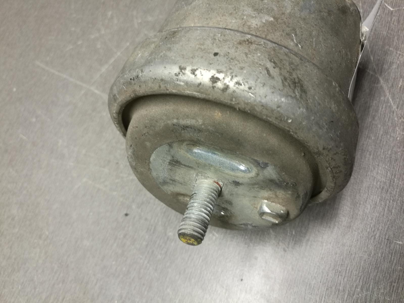 View Auto part Mount Holden Vectra 1997
