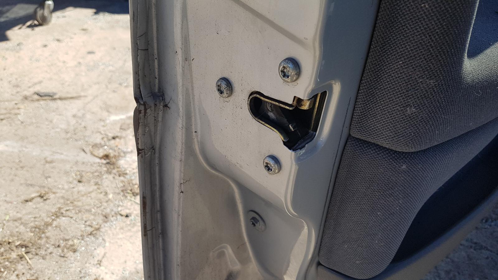 2000 Holden Vectra Door Handle View Auto part Door Handle Holden Vectra 2000