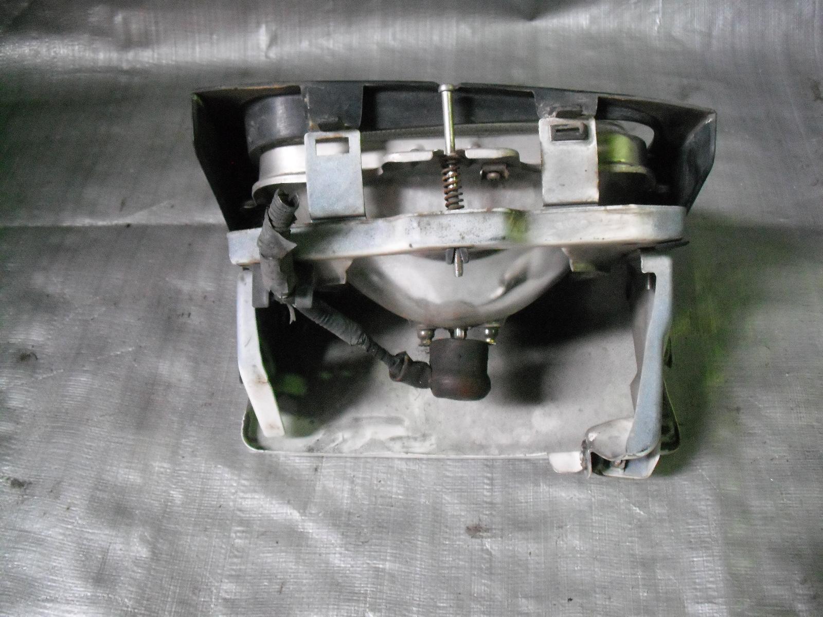 View Auto part Right Headlamp Rover 416i 1987