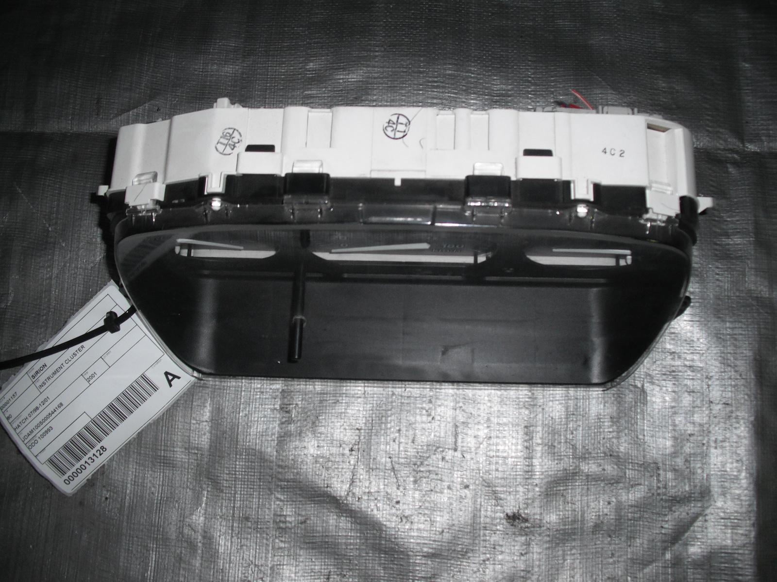 View Auto part Instrument Cluster Daihatsu Sirion 2001