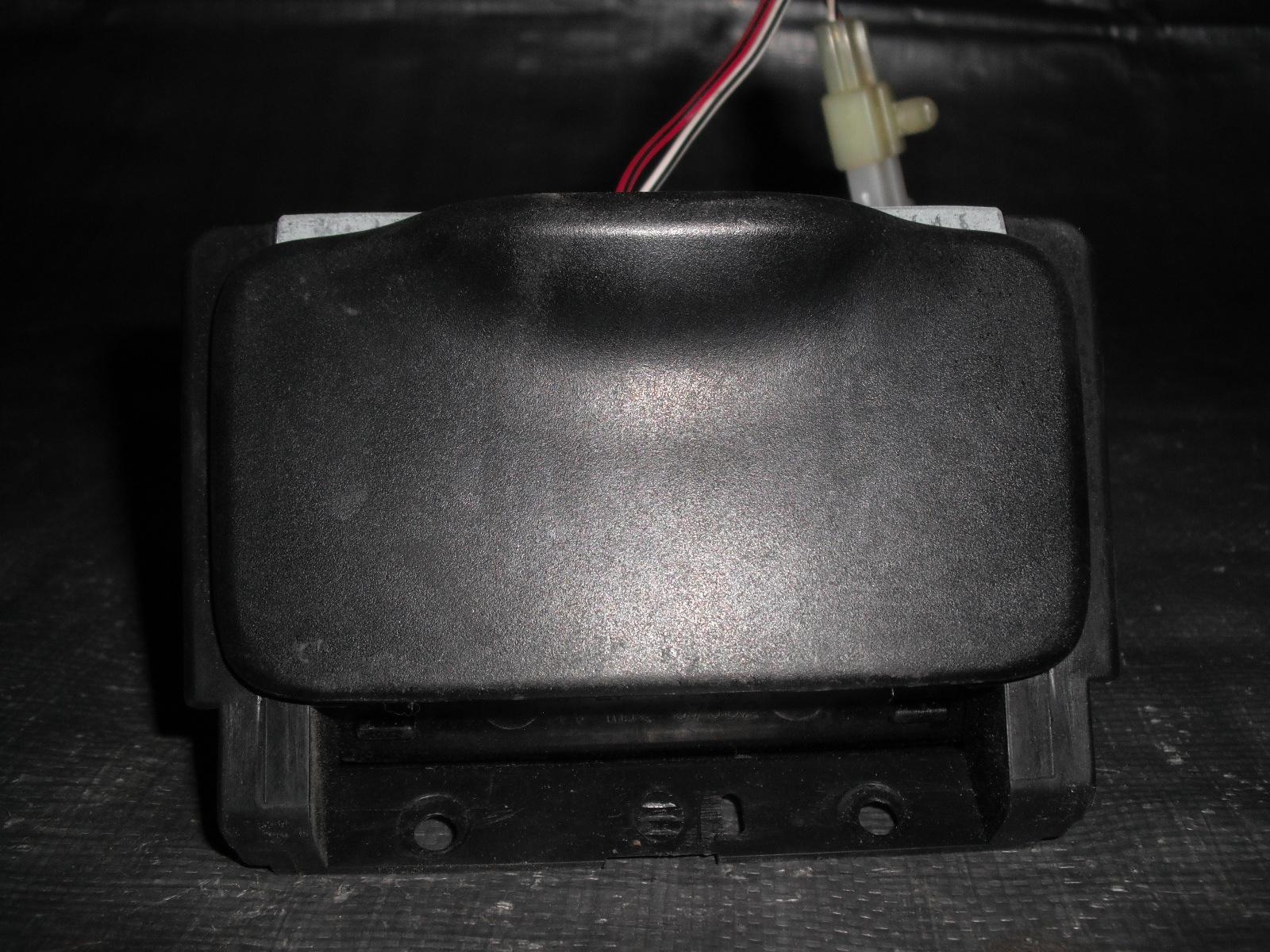 View Auto part Ashtray Daihatsu Sirion 2001