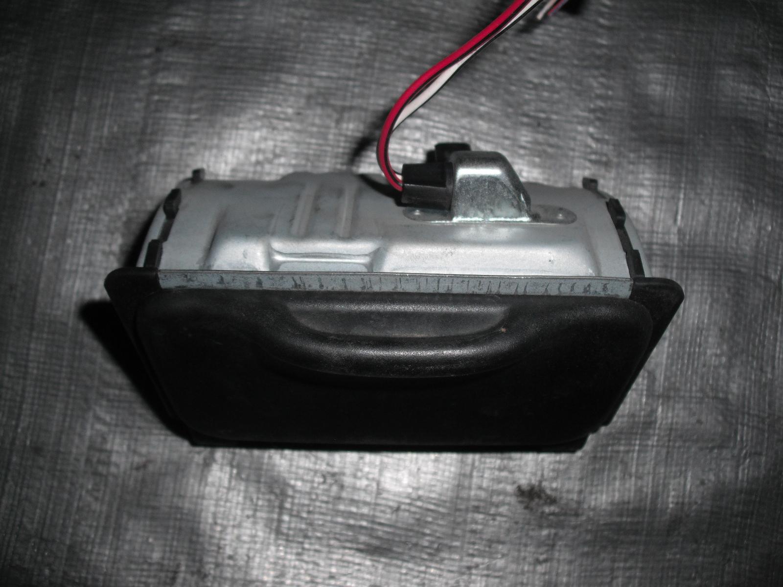 View Auto part Ashtray Daihatsu Sirion 2001