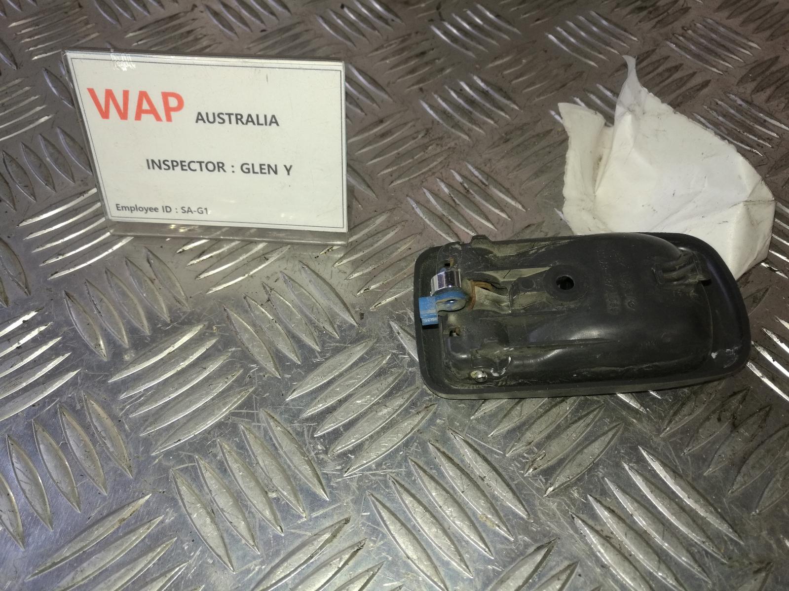 View Auto part Door Handle Daihatsu Sirion 2001