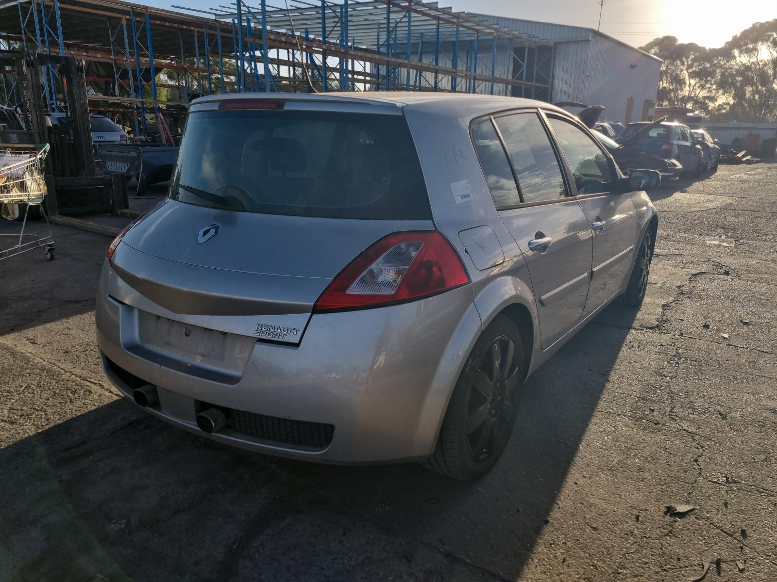 2008 Renault Megane Glove Box View Auto part Glove Box Renault Megane 2008