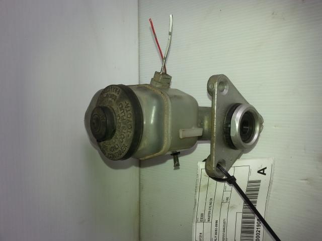 View Auto part Master Cylinder Lexus Es300 (92-05) 1993